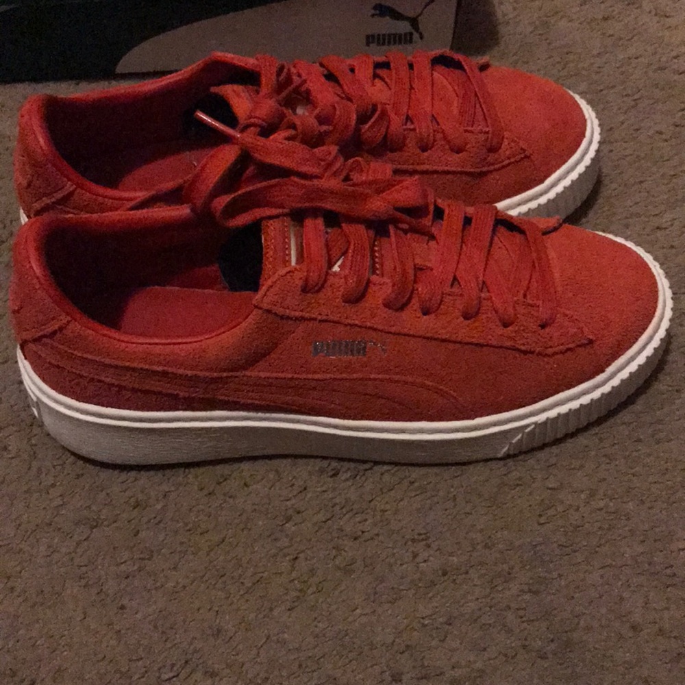 Barbados Cherry Cherry White Suede Puma